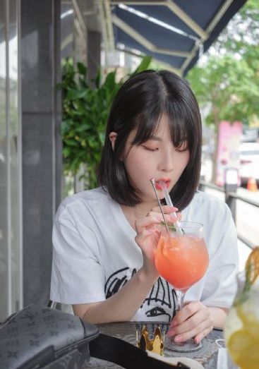 骚动时节的少女们啊